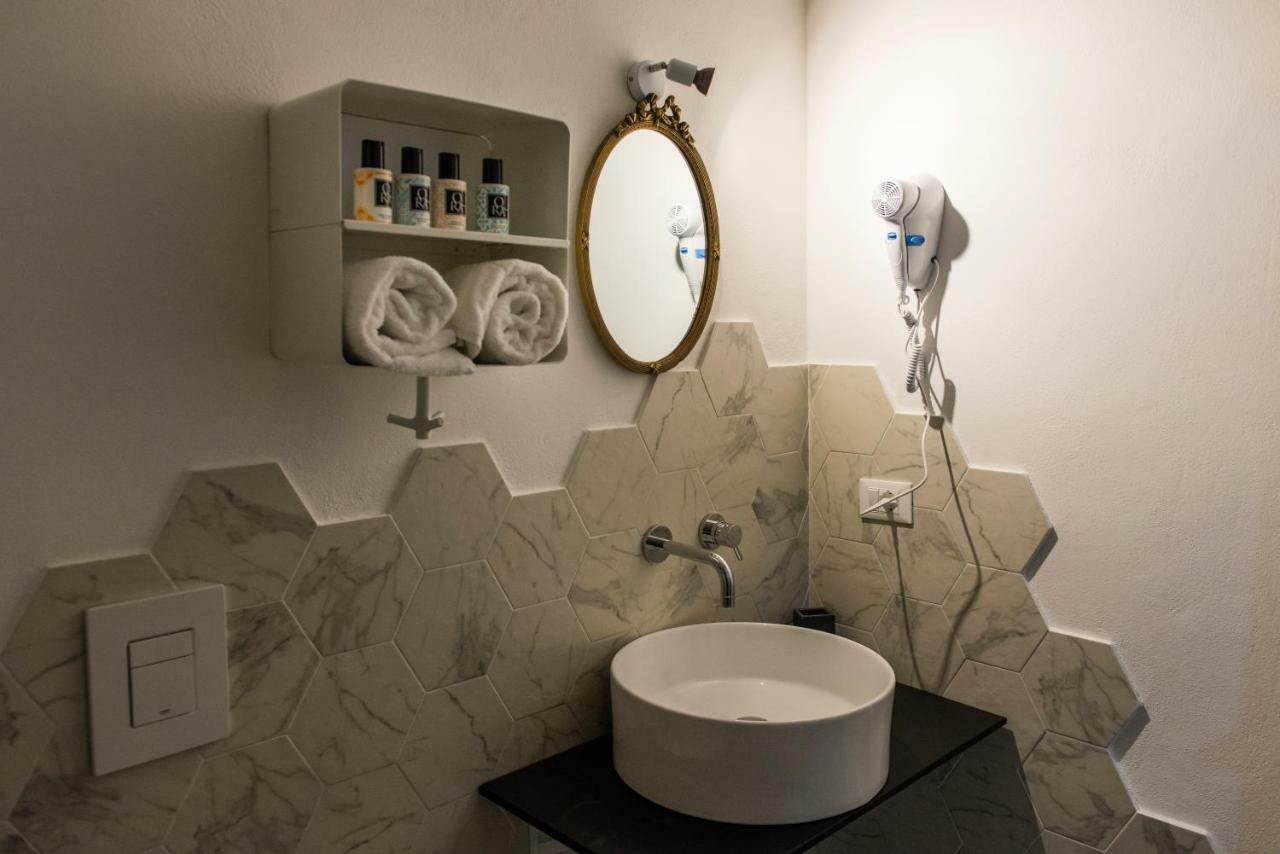 B&B Malvasia Palermo Bagian luar foto