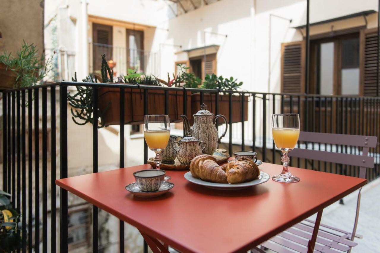 B&B Malvasia Palermo Bagian luar foto